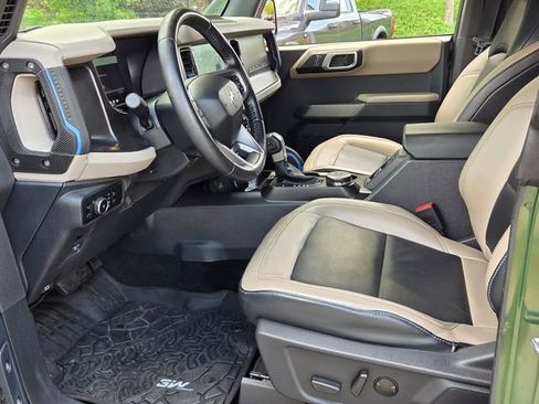 Used 2023 Ford Bronco Wildtrak AWD/4WD image 11