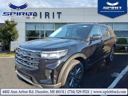 Used 2026 Ford Explorer Active w/ Active Comfort Package AWD/4WD image 1