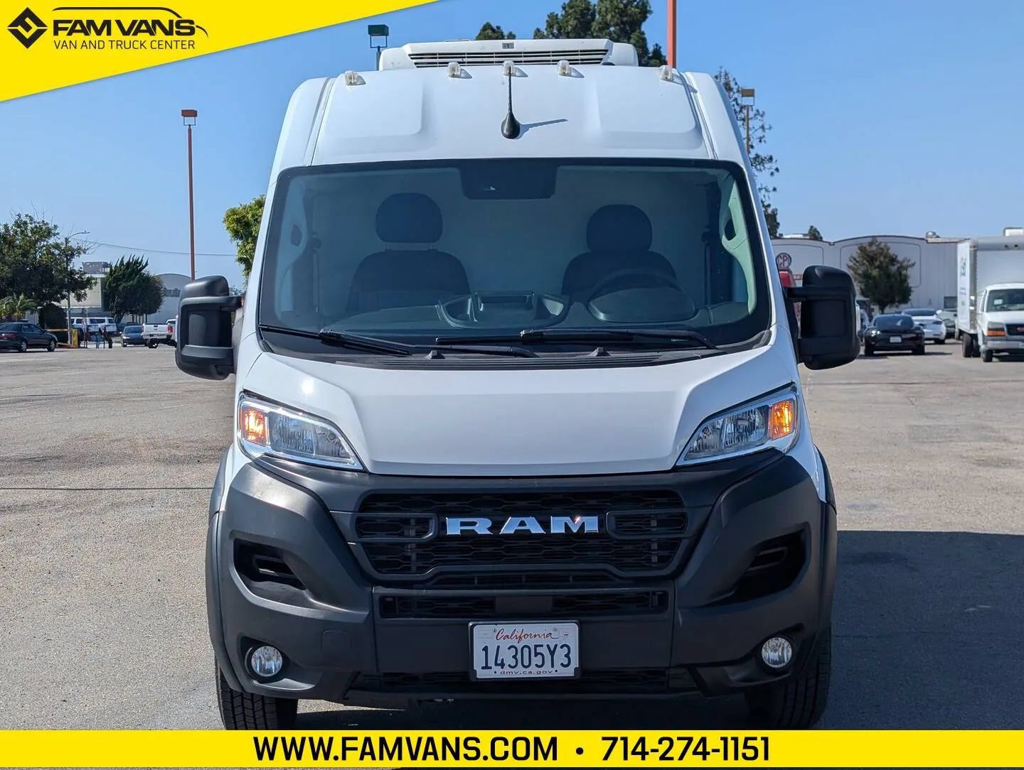Used 2025 RAM ProMaster 3500 w/ Convenience Group FWD image 2