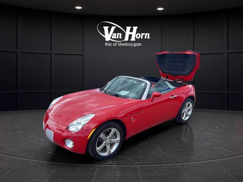Used 2007 Pontiac Solstice Convertible RWD image 9