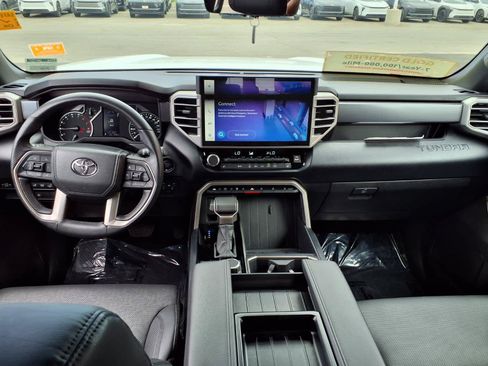 Certified 2025 Toyota Tundra SR5 w/ Advanced Technology Package AWD/4WD image 15