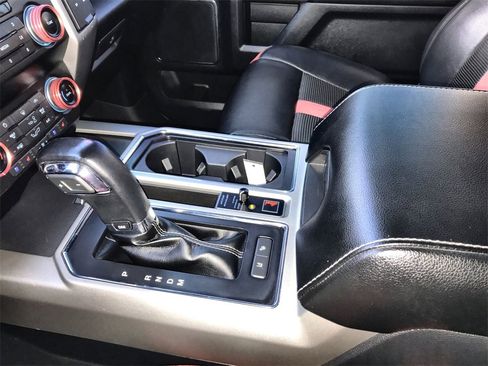 Used 2020 Ford F150 Lariat w/ Equipment Group 502A Luxury image 21