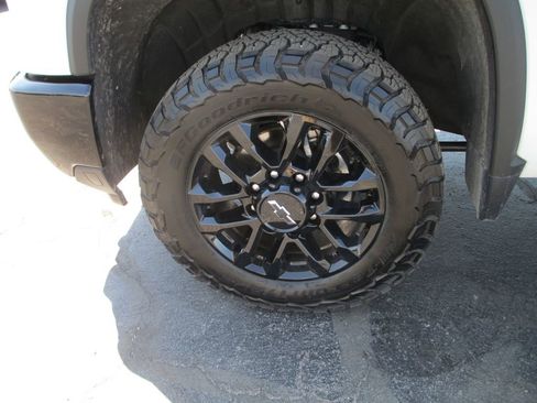 Used 2026 Chevrolet Silverado 2500 LT w/ Trail Boss Package AWD/4WD image 16