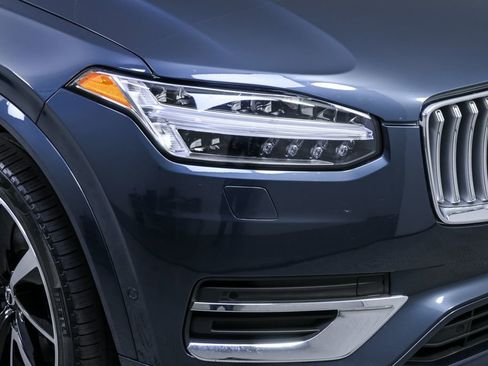 Certified 2024 Volvo XC90 B6 Plus w/ Protection Package Premier AWD/4WD image 40
