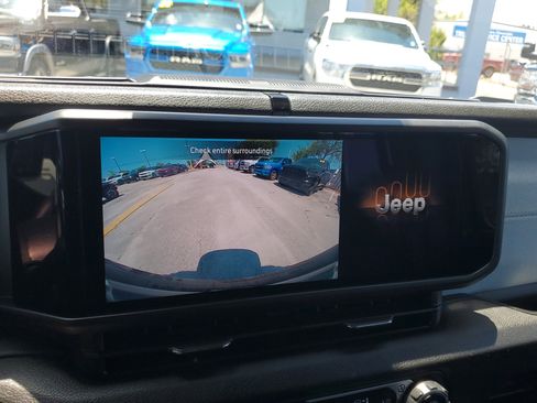 Used 2024 Jeep Wrangler Sport S image 17