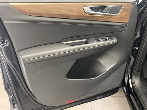 New 2026 Volkswagen Atlas SE image 8