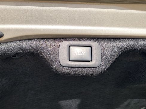 Used 2025 Lexus ES 350 w/ Premium Package image 40