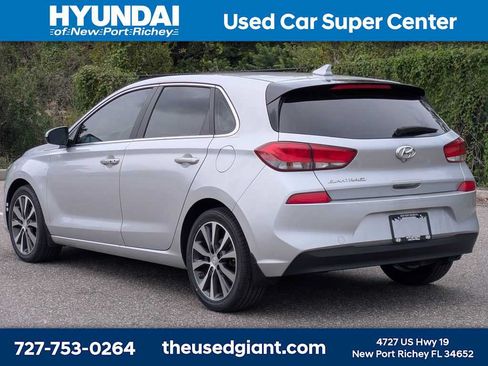 Used 2018 Hyundai Elantra GT w/ Style Package 02 FWD image 3