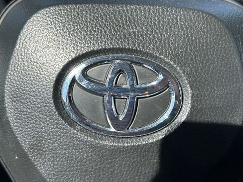 Certified 2025 Toyota Corolla LE image 32