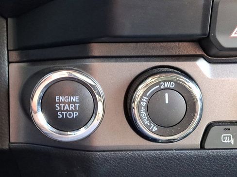 Used 2020 Toyota Tacoma TRD Sport image 25