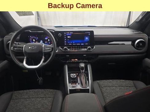 Used 2024 Chevrolet Colorado Z71 w/ Z71 Convenience Package 2 AWD/4WD image 11