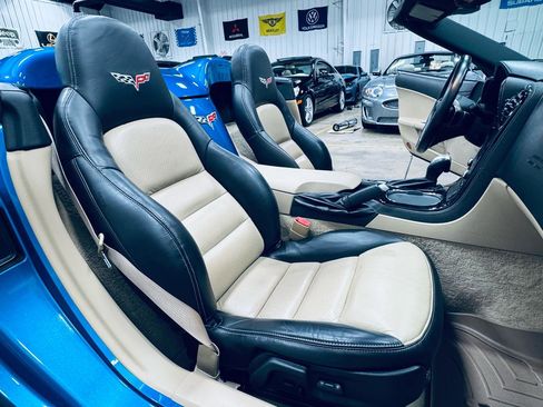 Used 2008 Chevrolet Corvette Convertible w/ Preferred Equipment Group image 35