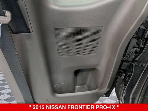Used 2015 Nissan Frontier PRO-4X AWD/4WD image 28