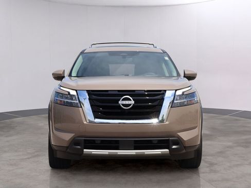 Used 2024 Nissan Pathfinder Platinum w/ Cargo Package AWD/4WD image 25