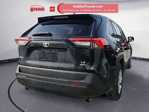 Certified 2022 Toyota RAV4 LE image 5