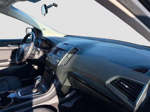 Used 2017 Ford Edge SE w/ Cargo Accessory Package image 28