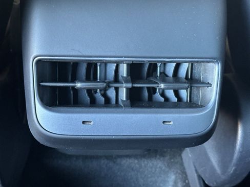 Used 2023 Tesla Model Y Long Range image 15