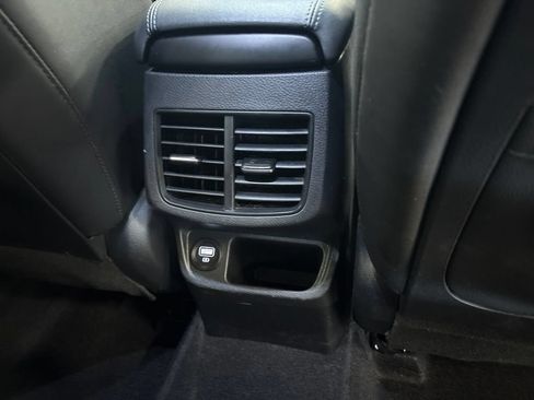 Certified 2022 Kia Seltos EX AWD/4WD image 16