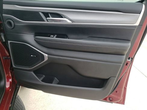 New 2025 Jeep Wagoneer Series II image 10