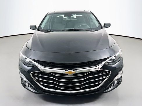 Used 2023 Chevrolet Malibu LT FWD image 2
