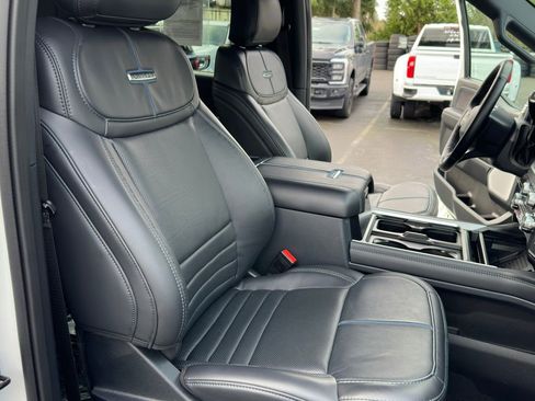 Used 2025 Ford F350 Platinum w/ FX4 Off-Road Package image 18