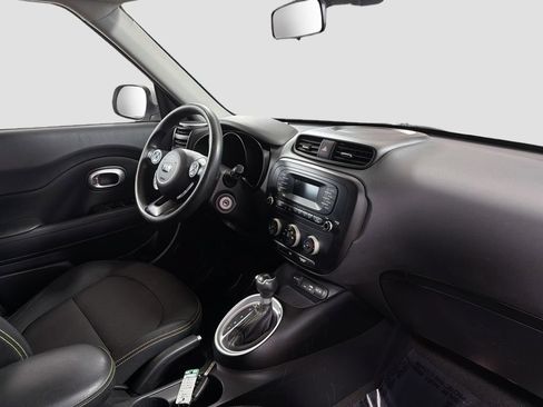 Used 2015 Kia Soul + FWD image 27