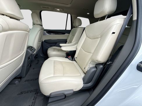 Used 2024 Cadillac XT6 Premium Luxury FWD image 22