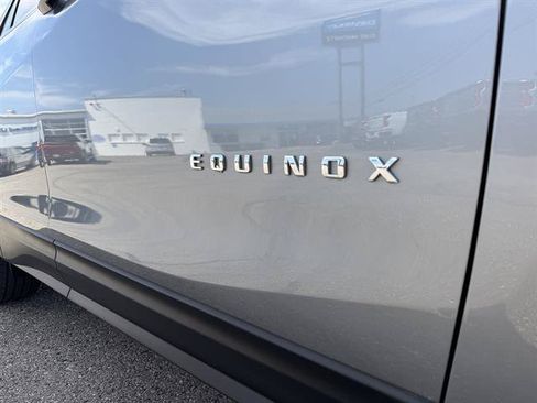 Used 2024 Chevrolet Equinox LT AWD/4WD image 13