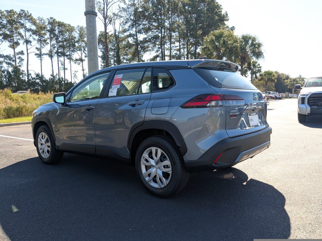 New 2026 Toyota Corolla Cross L FWD image 6