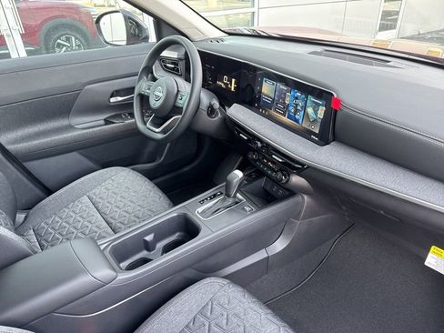 New 2026 Nissan Kicks SV w/ Cold Weather Package image 18