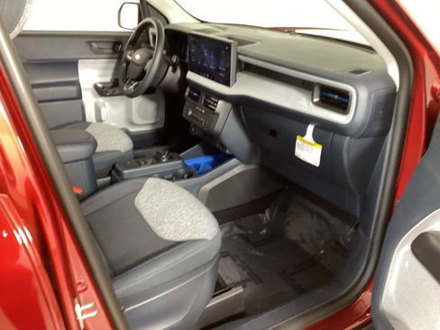 Used 2026 Ford Maverick XLT w/ Equipment Group 301A AWD/4WD image 35
