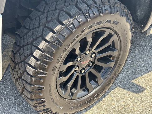 Used 2017 GMC Sierra 1500 Denali w/ Denali Ultimate Package AWD/4WD image 6