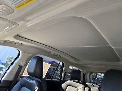 New 2025 Lincoln Aviator AWD w/ Equipment Group 101A image 18