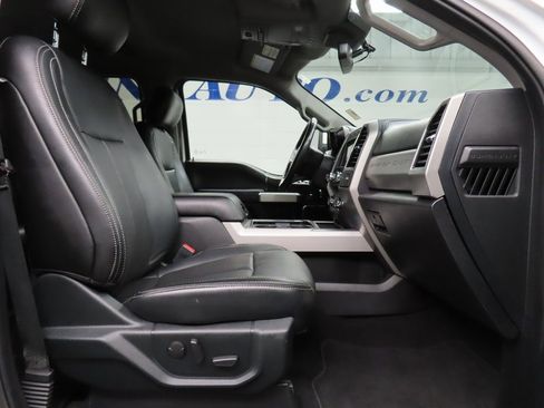 Used 2020 Ford F250 Lariat w/ Lariat Ultimate Package image 27