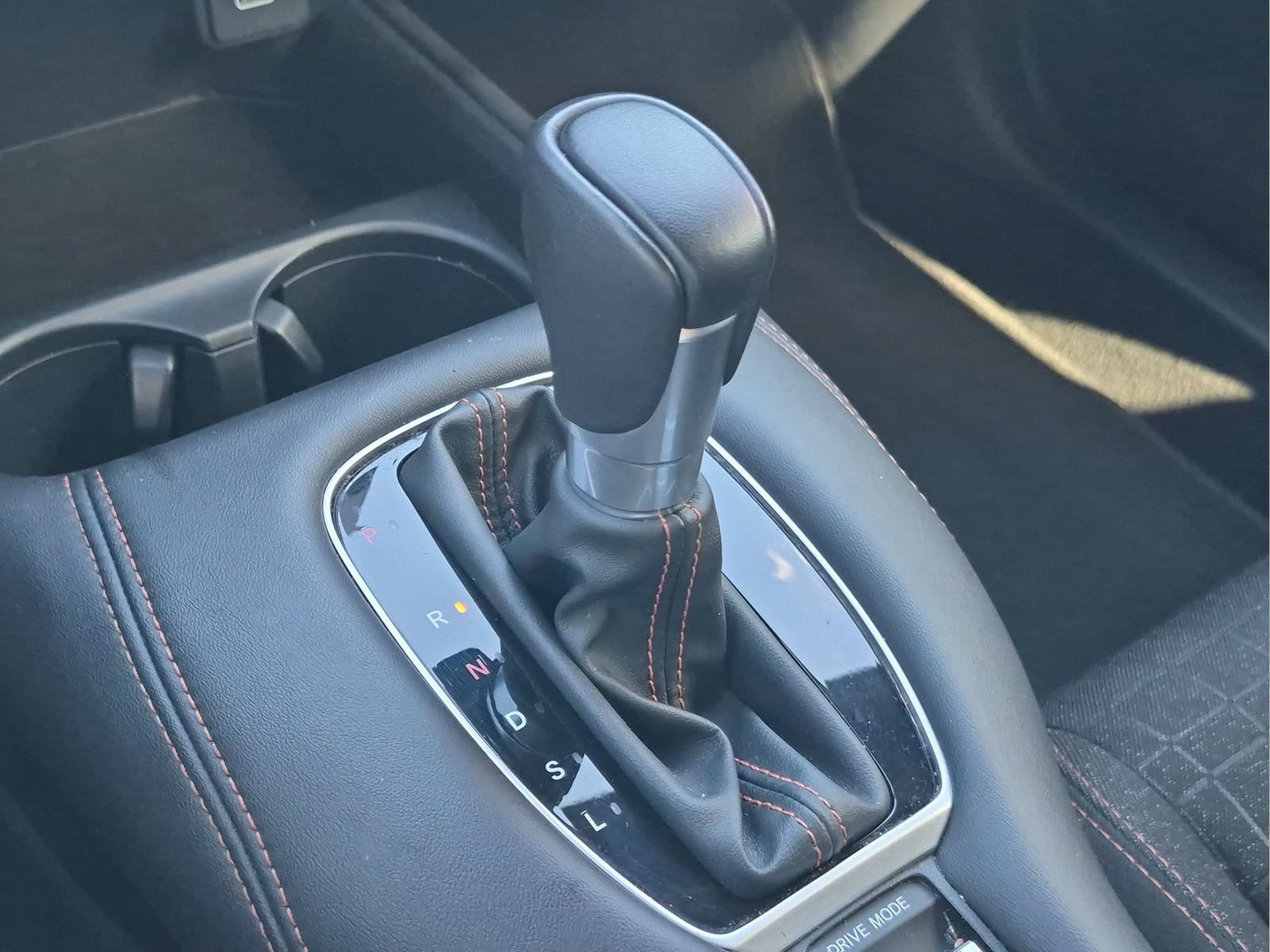 Certified 2025 Honda HR-V Sport image 15