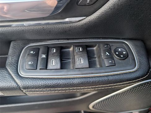 Used 2020 RAM 1500 Laramie image 26