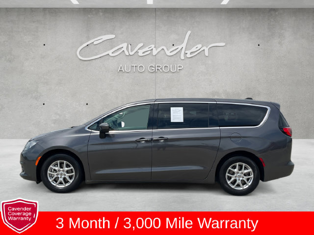 Used 2023 Chrysler Voyager LX FWD image 13