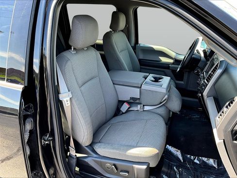 Used 2016 Ford F150 XLT w/ Equipment Group 302A Luxury AWD/4WD image 32