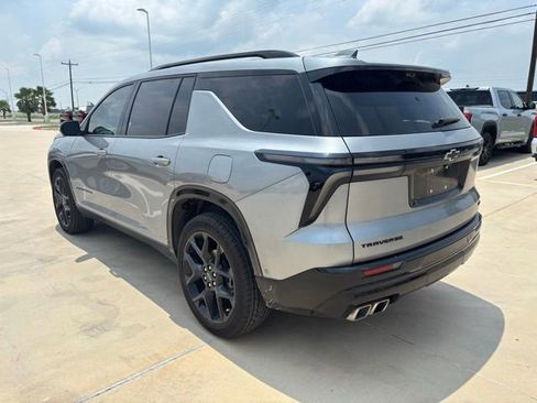 Used 2024 Chevrolet Traverse RS w/ LPO, Floor Liner Package FWD image 4