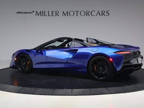 Used 2025 McLaren Artura Spider RWD image 4