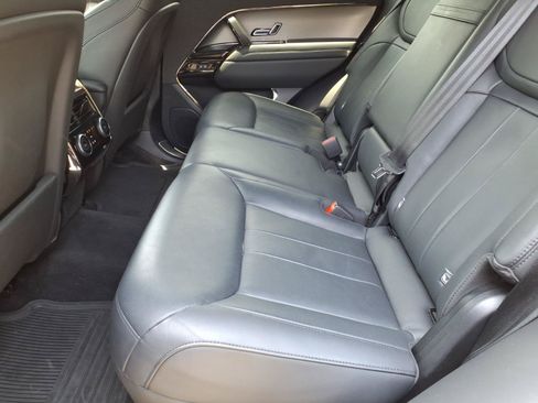 Certified 2025 Land Rover Range Rover Sport SE AWD/4WD image 5