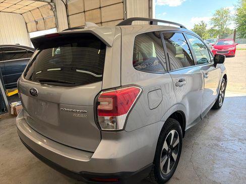 Used 2017 Subaru Forester 2.5i Premium w/ All-Weather Package AWD/4WD image 5
