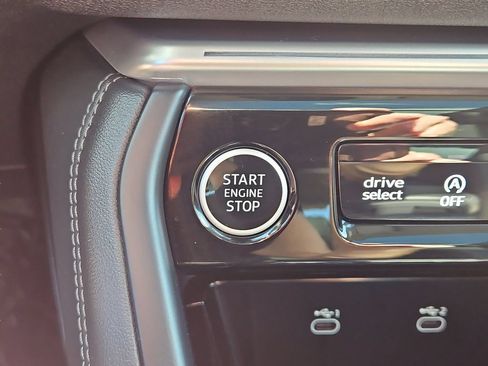 Certified 2025 Audi Q5 Premium w/ Convenience Package AWD/4WD image 23