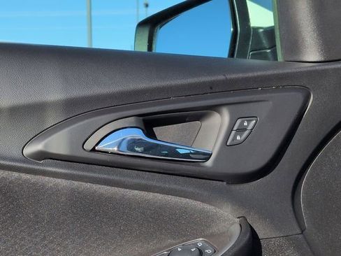 Certified 2024 Chevrolet Malibu LT image 21