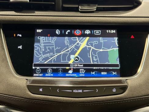 Used 2018 Cadillac XT5 Platinum w/ Driver Assist Package image 11