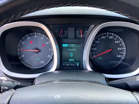 Used 2013 Chevrolet Equinox LT AWD/4WD image 24