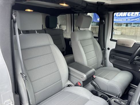 Used 2009 Jeep Wrangler Unlimited Rubicon w/ Trailer Tow Group image 29