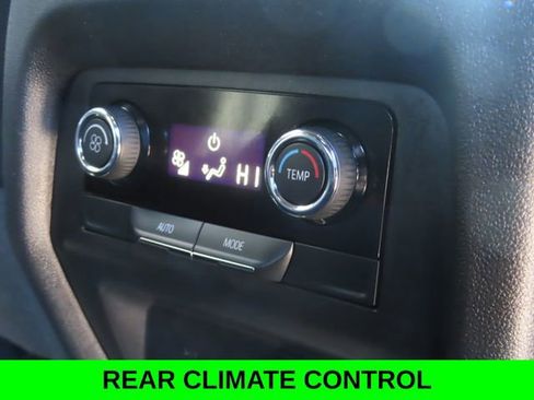 Used 2025 Chevrolet Traverse Z71 w/ Enhanced Driving Package AWD/4WD image 27