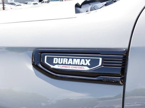 Used 2024 GMC Sierra 1500 Elevation w/ Preferred Package AWD/4WD image 14