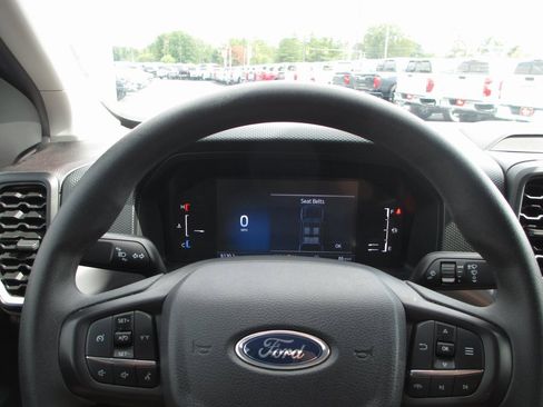 Used 2024 Ford Ranger XL image 23